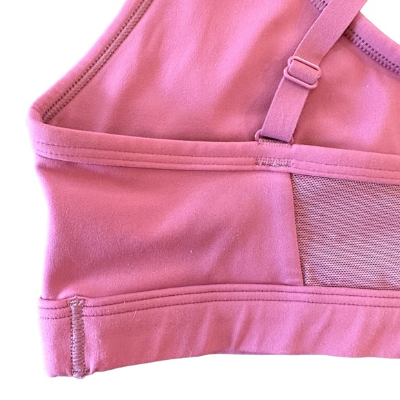 Gymshark Dark Pink Ruched Training Sports Bra Size Small - Picture 10 of 15
